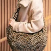 reisenthel Schultertasche Moonbag Leo Fake Fur braun Produktbild-Vorschau 6