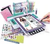 A fashion design toy set with various accessories for creating outfits. Podgląd zdjęcia produktu