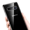 A hand holding a transparent phone case on a Samsung phone. Produktbild-Vorschau