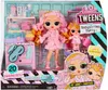 A toy doll set in its retail packaging, featuring two dolls and accessories for a "Babysitting Party" theme. Voir les images du produit