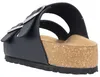 Das Bild zeigt einen flachen Schuh in der Farbe Schwarz der von der Seite betrachtet wird. Der Schuh hat eine schlichte und elegante Form mit einer glatten Oberfläche. Produktbild-Vorschau
