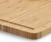Close-up view of a bamboo cutting board. Anteprima dell’immagine prodotto