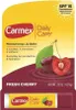 Carmex Fresh Cherry Lippenbalsam LSF 15 für rissige Lippen Produktbild-Vorschau 1