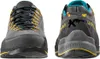 TX4 Evo Gtx Approach Schuhe von La Sportiva in Grau mit gelben Akzenten; seitliche und hintere Ansicht. Produktbild-Vorschau