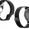 Close-up view of two black smartwatch bands against a white background. Anteprima dell’immagine prodotto