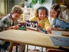 LEGO City F1 Transporter mit RB20 & AMR24 F1 Rennautos - Produktbild-Vorschau 7