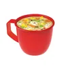 A red mug filled with chicken noodle soup. Produktbild-Vorschau