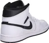 A side view of a white Nike Air Jordan 1 Mid sneaker with black accents. Anteprima dell’immagine prodotto