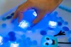 Glo Pals, Blair Badefigur - Set mit zwei im Wasser Produktbild-Vorschau 10