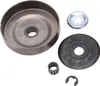 A set of spare parts for a chainsaw, including a clutch drum, a washer, a bearing, and a circlip, laid out on a white background. Voir les images du produit