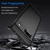 A black phone case with a brushed texture is shown at an angle, with text describing its anti-fingerprint feature. Produktbild-Vorschau