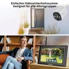 A split image showing a security camera outside a house and a man looking at a monitor displaying a garden scene. Anteprima dell’immagine prodotto