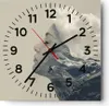 Wanduhr - Quadrat - Glasuhr - Grafik Frau Berge - 40x40cm - Produktbild-Vorschau 1