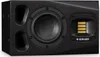 A studio shot of a black studio monitor speaker. Náhľad obrázku produktu