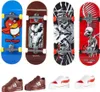 Hot Wheels Skateboard + chaussures 4 pièces HVM14 Voir les images du produit 3