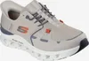 A close-up studio shot of a single men's sneaker. Anteprima dell’immagine prodotto