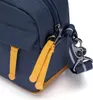 Pacsafe Go Crossbody w kolorze przybrzeżnego błękitu Podgląd zdjęcia produktu 11