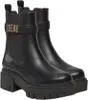 A pair of black Guess boots on a white background. Voir les images du produit