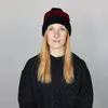 Wollmütze mit Bommel - rot - schwarz - warme Strickmütze - Produktbild-Vorschau 2