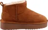 A side view of a brown boot with a platform sole and fluffy lining. Anteprima dell’immagine prodotto