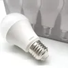 A single OSRAM LED light bulb is shown in the foreground, with other identical bulbs blurred in the background. Produktbild-Vorschau
