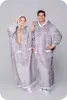 Langer Deckenpullover XXL - Kuscheldecke mit Ärmeln - Produktbild-Vorschau 5
