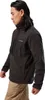 Mann trägt eine schwarze Berghaus Prism Guide InterActive Polartec Fleecejacke; seitliche Ansicht; mit Reißverschlusstaschen. Produktbild-Vorschau