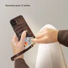 Selencia Nova Croco Phone Case avec cordon et porte-cartes Voir les images du produit 2