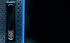 A close-up shot of a server cabinet door handle and perforated side panel. Voir les images du produit