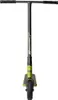 A front-on view of a dirt scooter. Náhled obrázku produktu