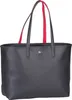 A dark blue tote bag with red straps and a silver Lacoste logo. Anteprima dell’immagine prodotto