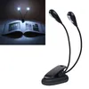 A collage showing a book light in use and a separate product shot. Voir les images du produit