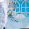 A figurine of Rem from Re:Zero Starting Life in Another World, dressed as a bridesmaid and holding a bouquet. Produktbild-Vorschau