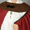 Detailaufnahme roter Umhang mit brauner Schulterpasse von Vorne Produktbild-Vorschau