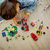 LEGO® City 60412 Wóz strażacki z łodzią ratunkową Podgląd zdjęcia produktu 15