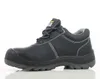A black safety shoe is shown in a studio setting against a white background. Produktbild-Vorschau