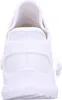 The back view of a white sneaker. Voir les images du produit