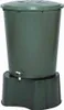 A green plastic rain barrel with a tap, standing on a dark green base. Produktbild-Vorschau