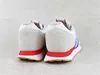 Rear view of a pair of Adidas sneakers. Voir les images du produit