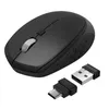 A black wireless mouse with a USB-C adapter and a USB adapter, shown on a white background. Anteprima dell’immagine prodotto