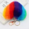 Regenbogen-Liebesherz, flauschiger Ball, Schlüsselanhänger, Produktbild-Vorschau 8
