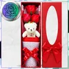 Scatola di fiori a forma di rosa, contenente 3 rose rosse e Anteprima dell’immagine prodotto 11