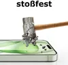 A hammer is shown smashing down onto a smartphone screen protector, demonstrating its durability. Produktbild-Vorschau