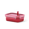 A red food storage container with a clear lid and pink clasps is shown against a white background. Anteprima dell’immagine prodotto