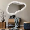Unregelmäßiger asymmetrischer Spiegel mit LED Beleuchtung Produktbild-Vorschau 1