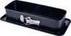 A black rectangular baking pan with a silver clasp sits on a black rectangular tray. Produktbild-Vorschau