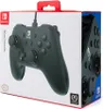 The image shows the retail packaging of a black wired controller for the Nintendo Switch. Anteprima dell’immagine prodotto