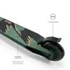 A close-up view of the rear wheel and deck of a green scooter, with labels pointing out features. Produktbild-Vorschau