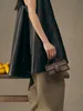 Sac Jacquemus unie Le Bambino marron 213BA006-3100-850 Voir les images du produit 2
