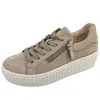A single beige sneaker with a white sole is shown against a white background. Produktbild-Vorschau